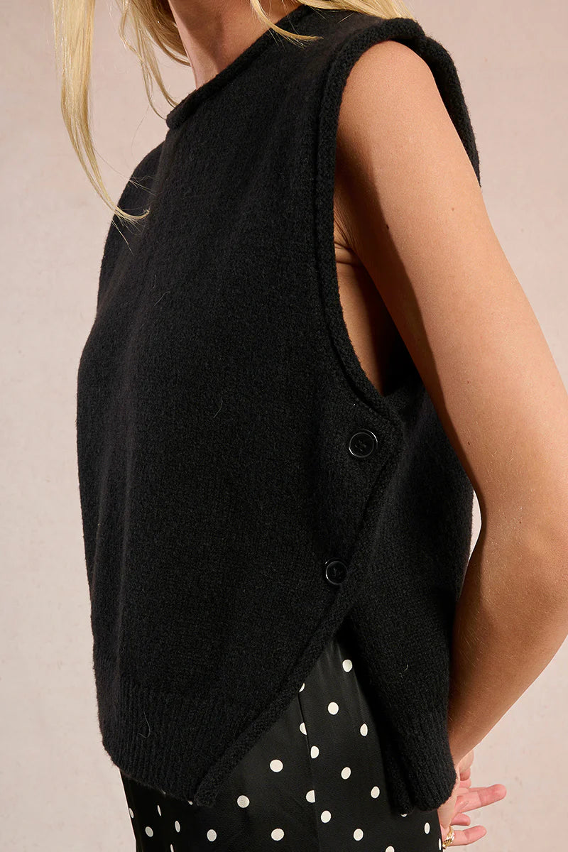 Sleeveless Sweater In Black