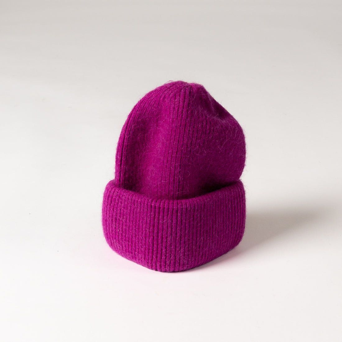 Apres Ski Hat in Magenta