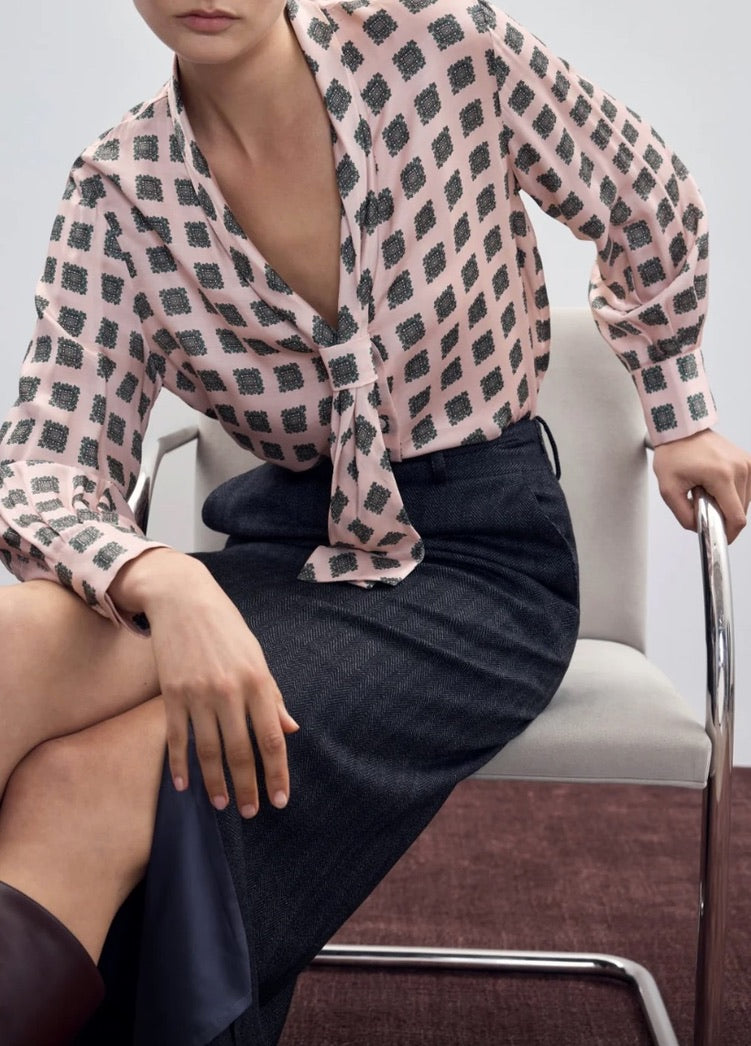 V-Necktie Blouse