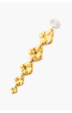 Tiered Gold & Pearl Earring