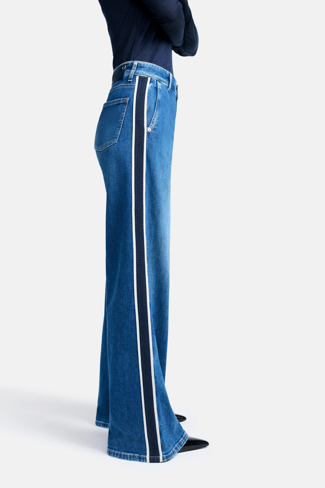 Alek Wide Leg Side Stripe Jean