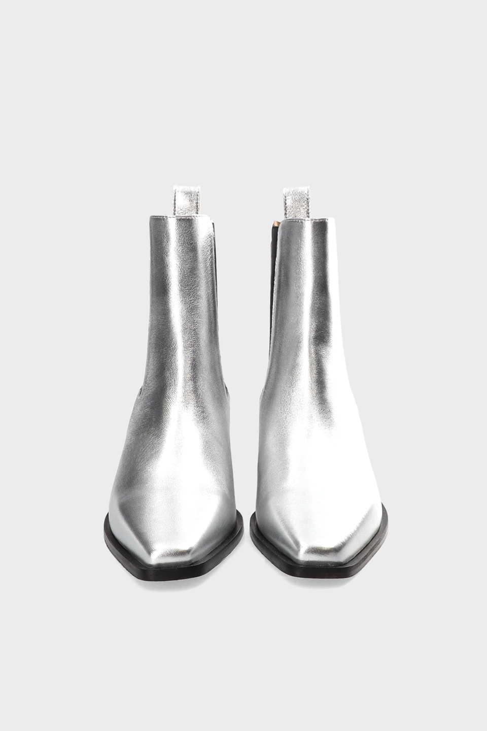 Sleek Chelsea Boot