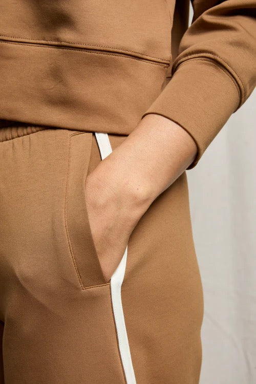 Mikos Pant