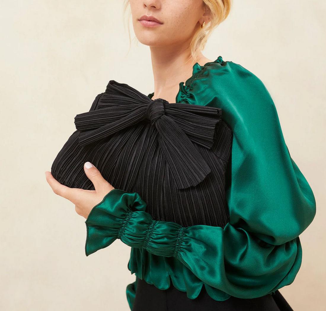 Rayne Pleated Frame Clutch w Bow