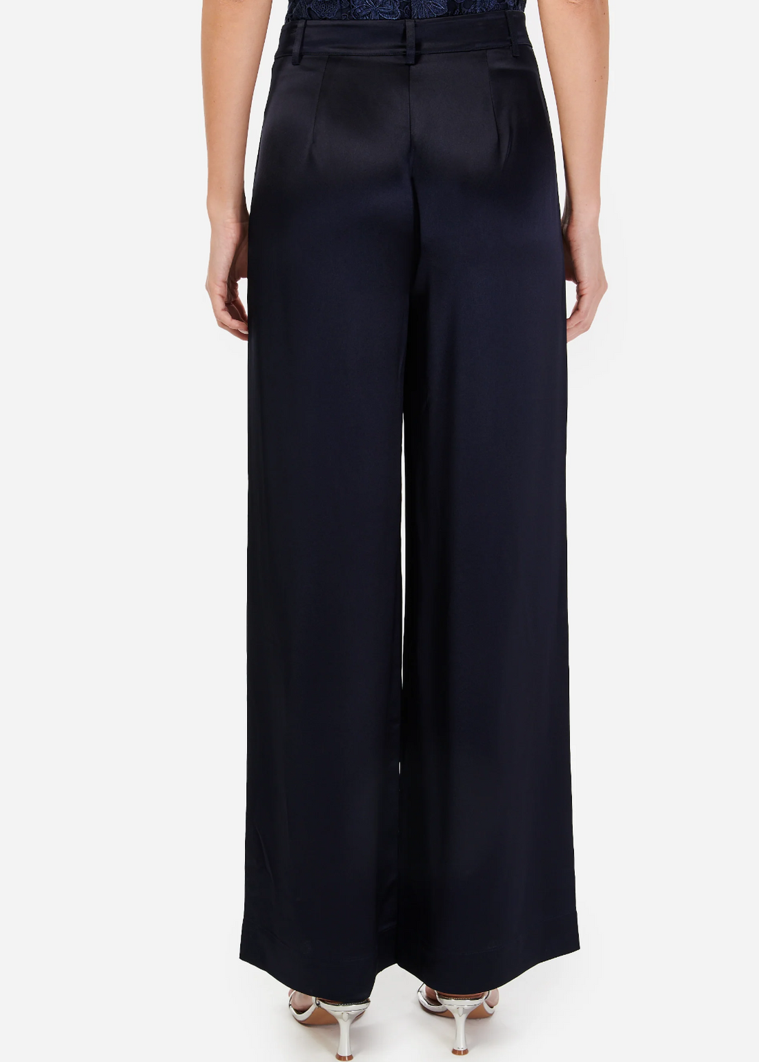 Noura Pant