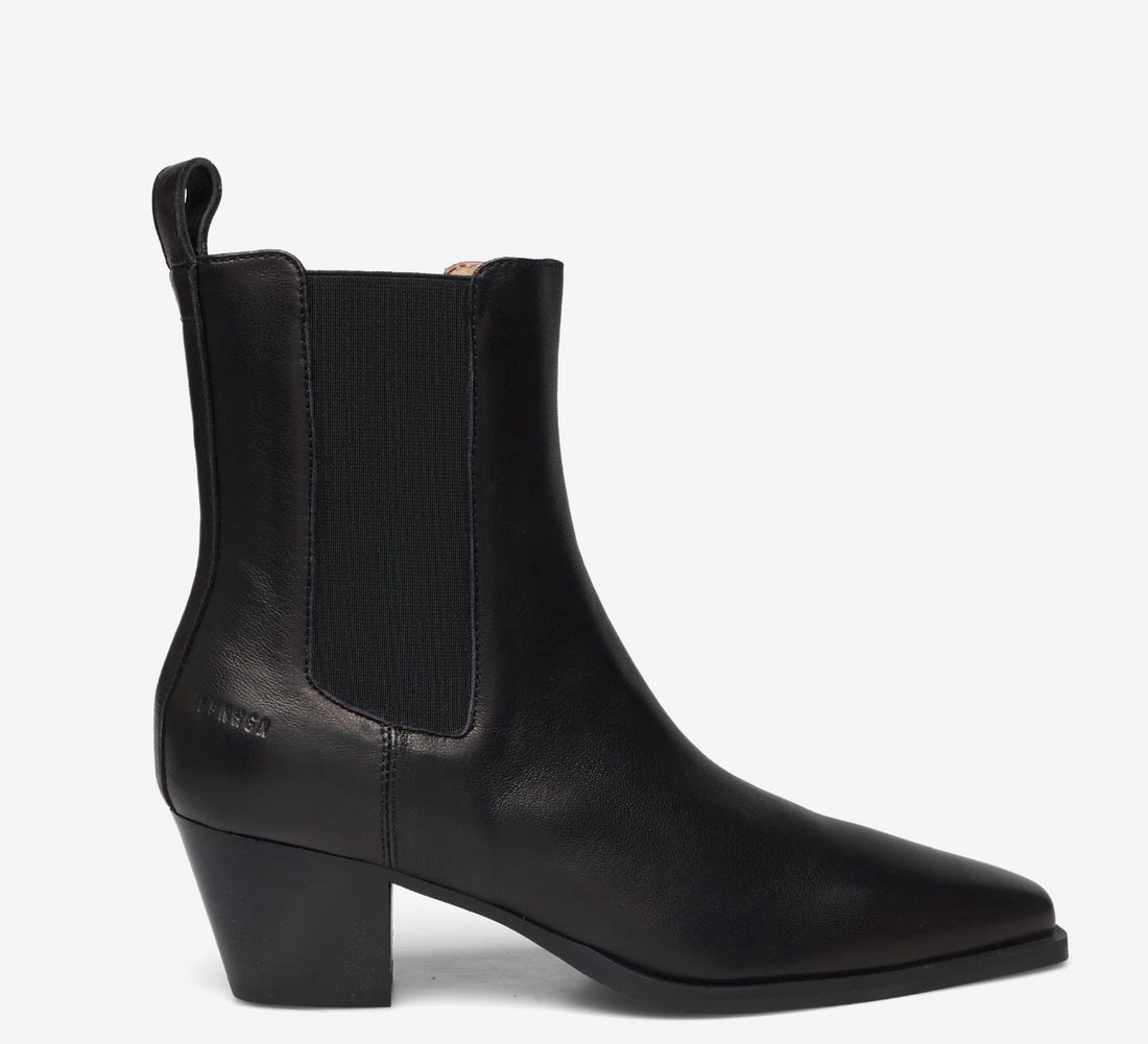 Sleek Black Chelsea Boot