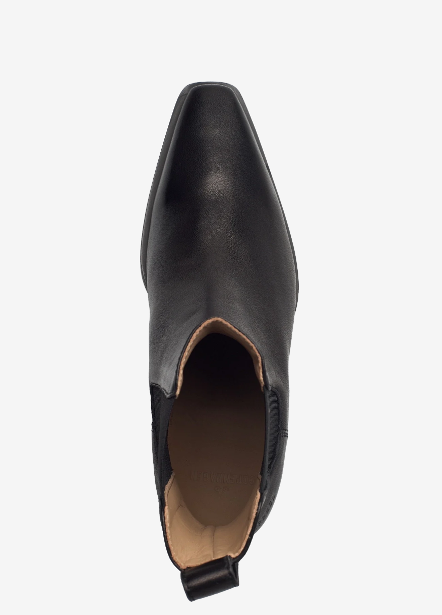 Sleek Black Chelsea Boot