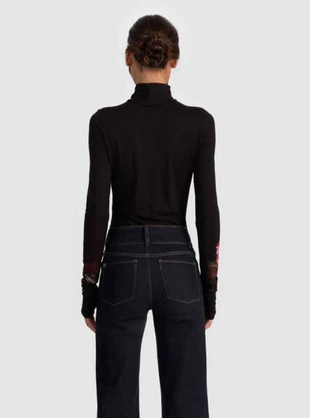 Delaina Turtleneck