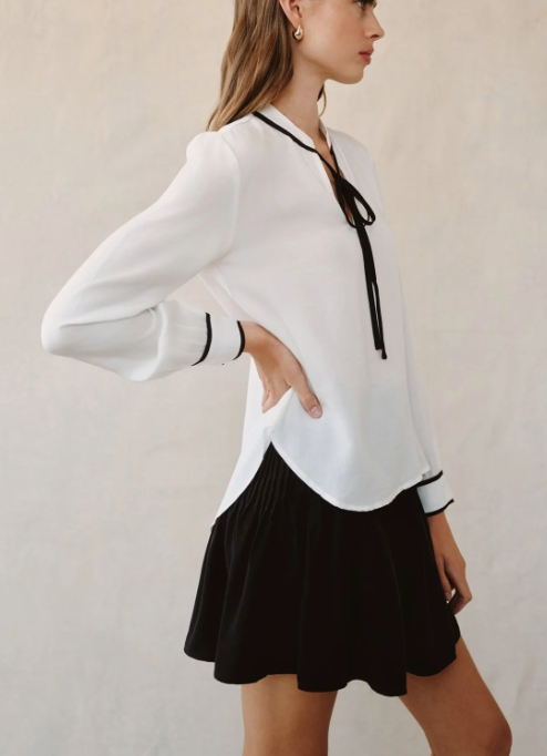 Contrast Trim Long Sleeve Pullover