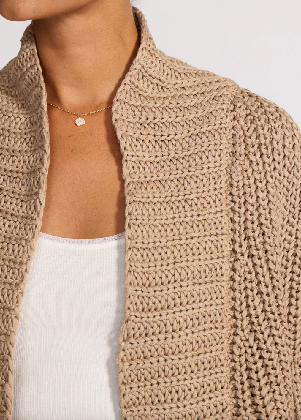 Fida Shrug In Mocha