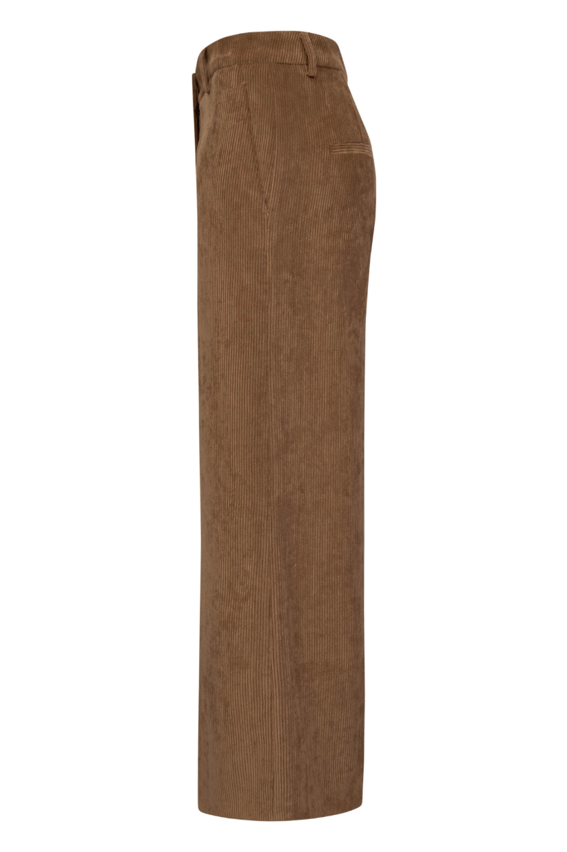Shiloh In Corduroy