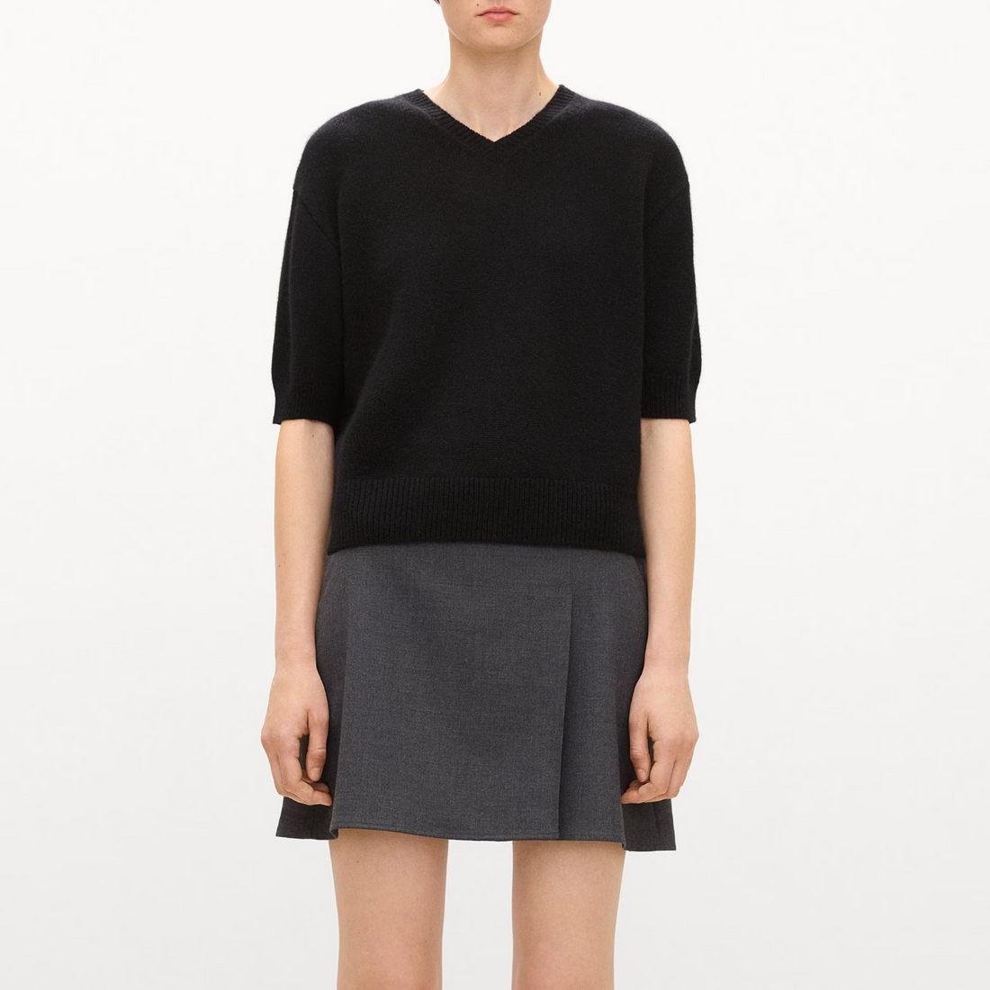Cropped V-Neck Tee
