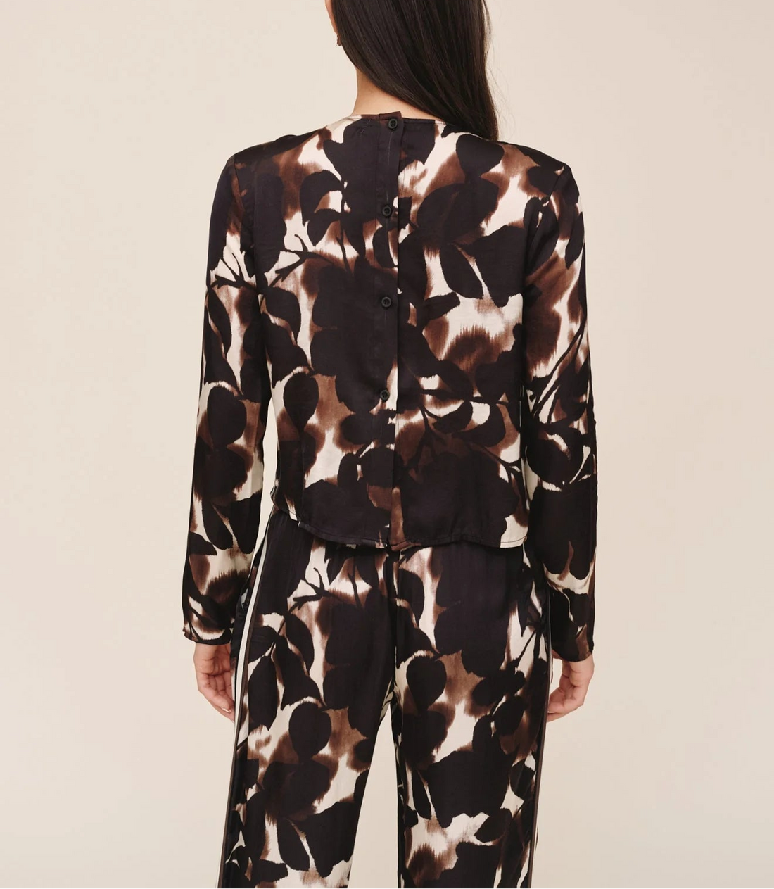 Button Back Top