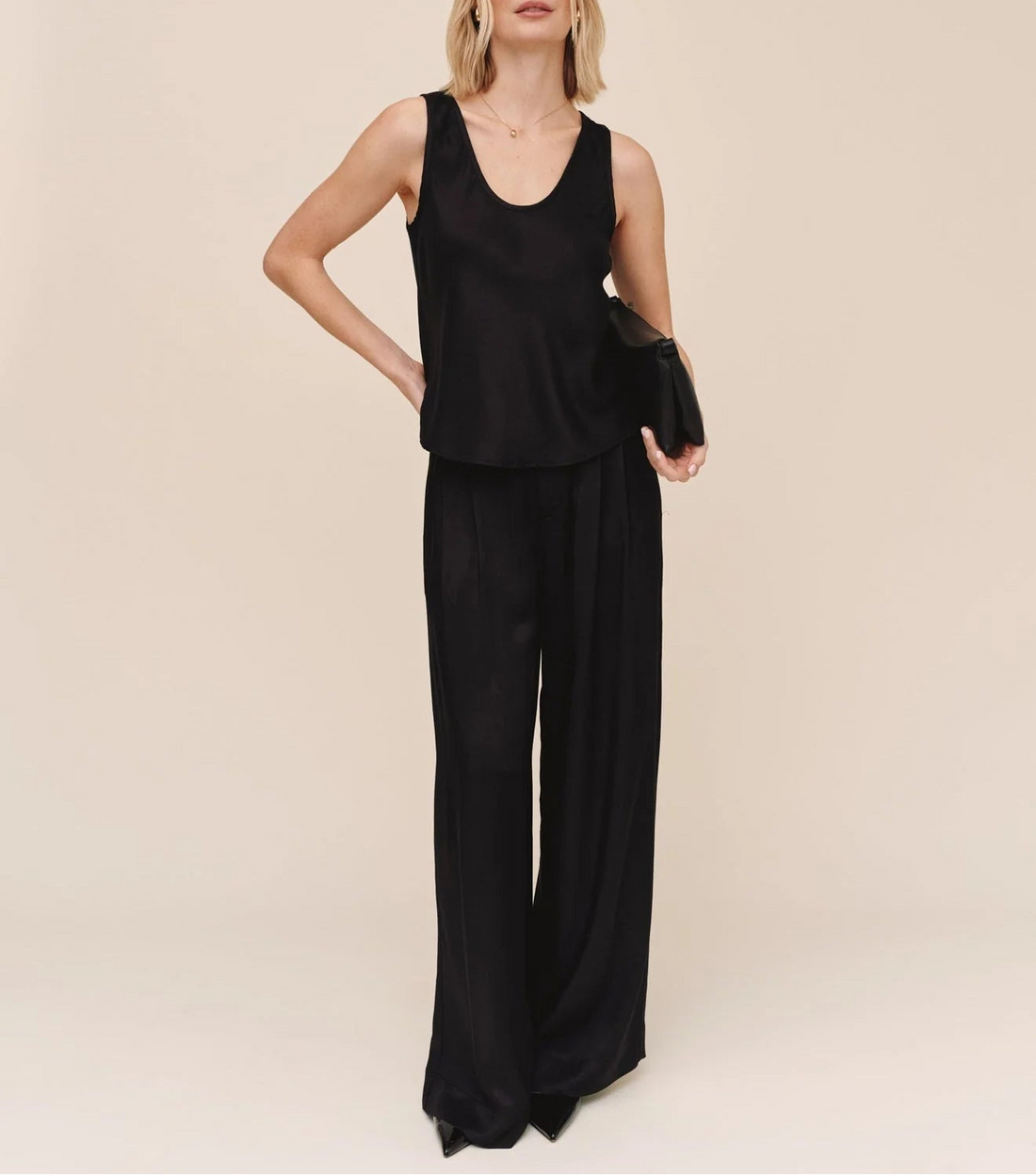 Scoop Neck Tank In Black